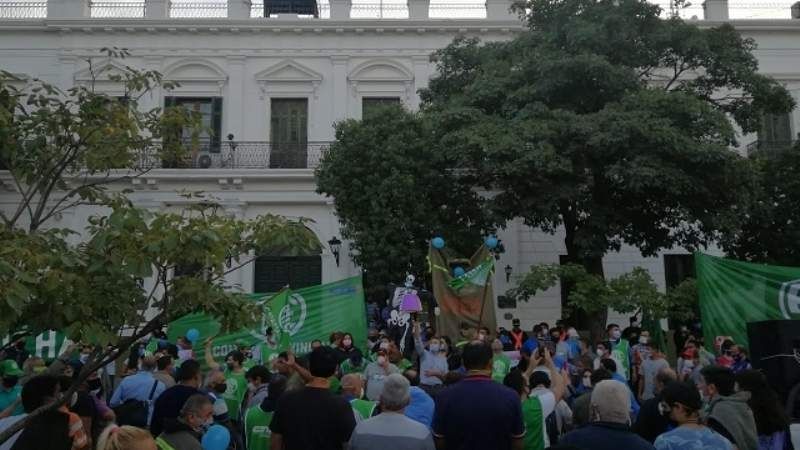 Gremios vuelven a la carga porque Jalil anticipó que esta semana envía el proyecto