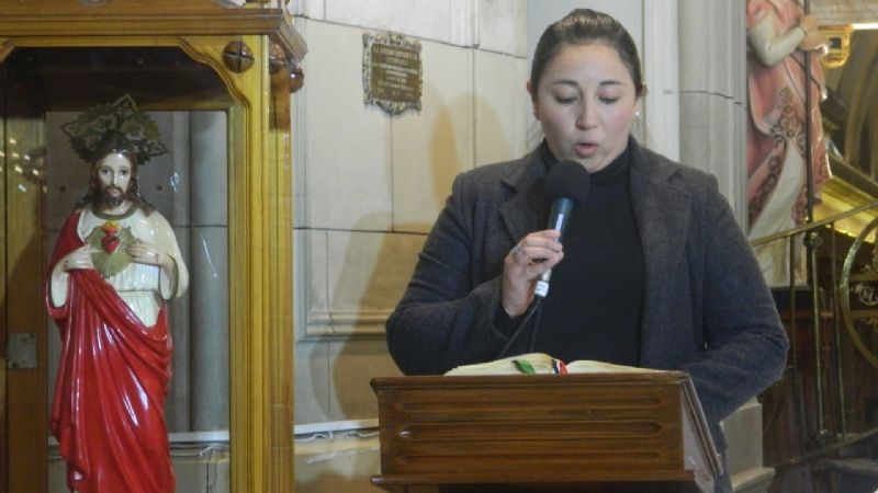 Acción de gracias de los periodistas en el Camarín de la Virgen del Valle