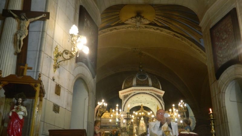 Acción de gracias de los periodistas en el Camarín de la Virgen del Valle