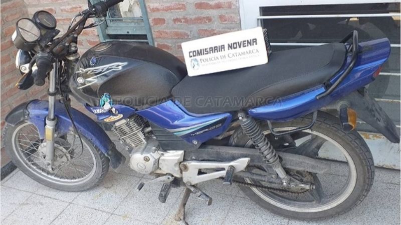 Encuentran abandonada, una moto robada