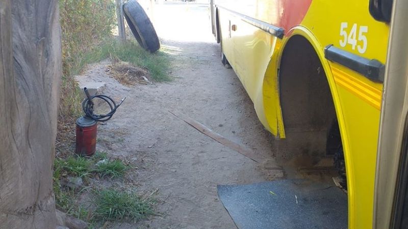En pleno recorrido, un colectivo perdió una rueda