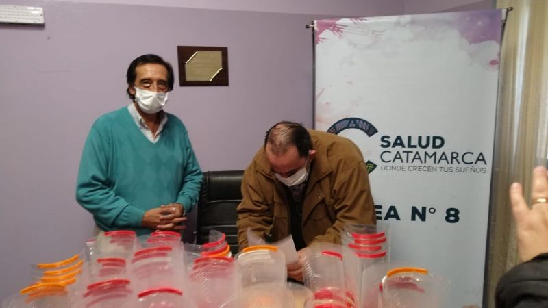EPET N°1 y Plaka entregaron máscaras protectoras en el hospital