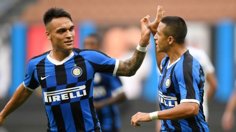 El Inter destroza al Brescia y acecha a la "Juve y Lazio