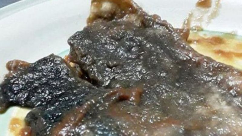 Encontró una rata muerta en un puré de tomates