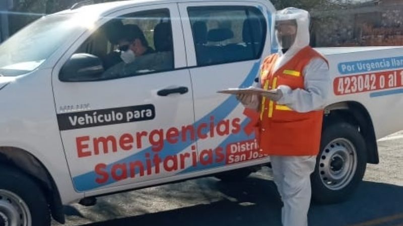 Camioneta donada traslada las muestras para ser analizadas en la Capital