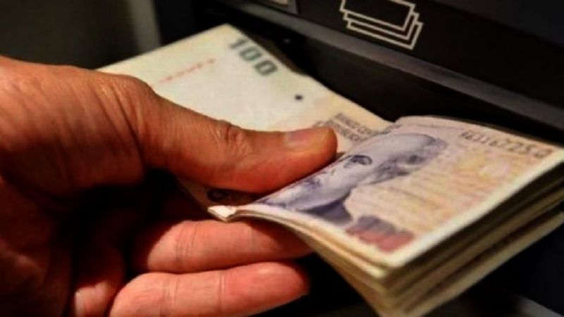 ¿Quiénes cobran hoy lunes 13 de julio?