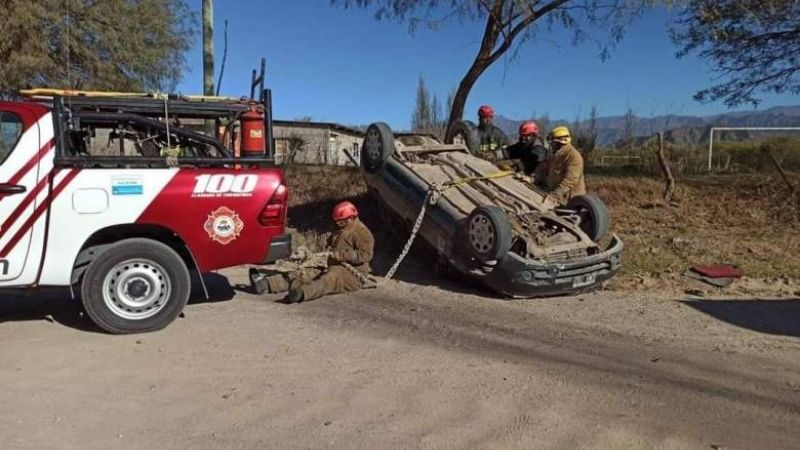 Funcionario protagonizó un vuelco y presentó la renuncia
