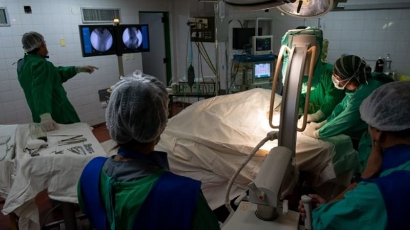 Exéresis de tumor masivo en el Hospital San Juan Bautista
