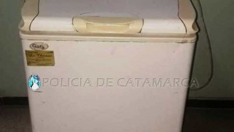 Trasladaban en un flete motos, freezer, motopartes y dinero