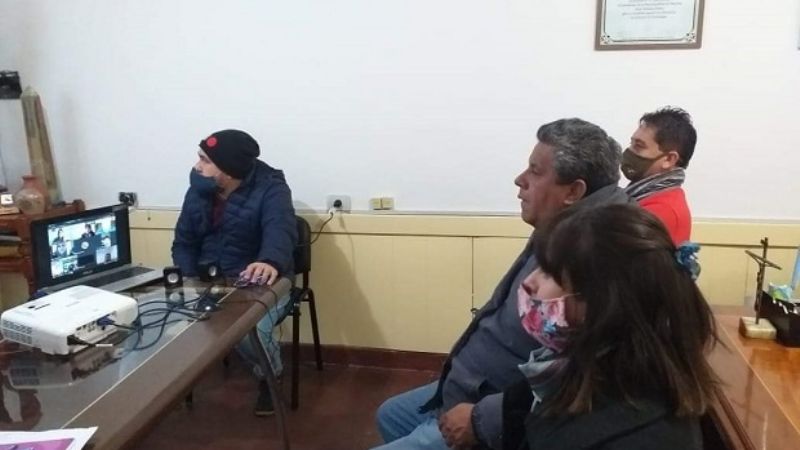 Gómez, en videoconferencia con el Centro de Innovación y Capacitación