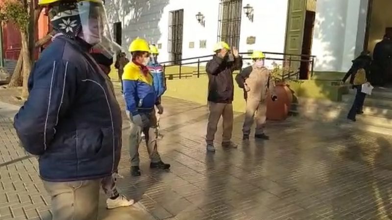 Piden a trabajadores que abandonen la obra en Casa de Gobierno