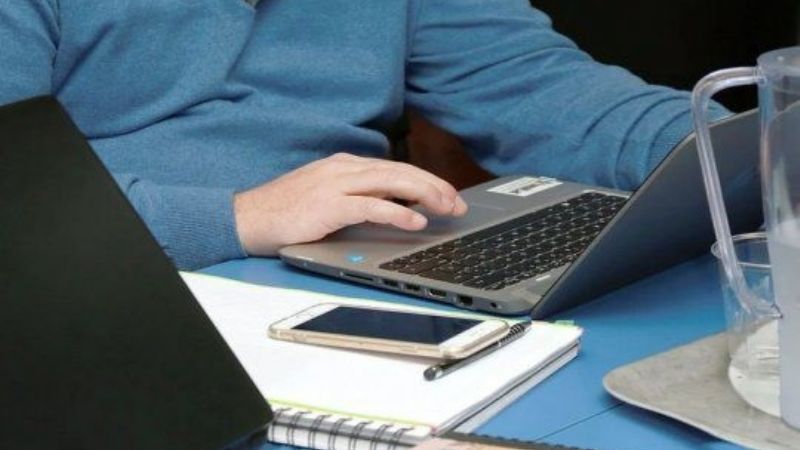 En Córdoba, los estatales podrán optar por el teletrabajo