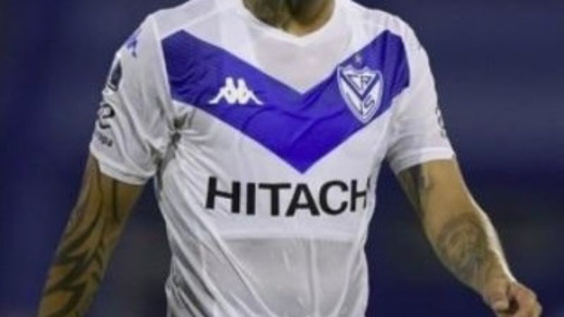 Centurión se despidió de Racing y agradeció a Vélez