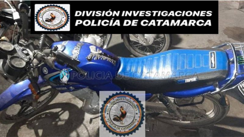 Tras un registro domiciliario, recuperan una moto robada