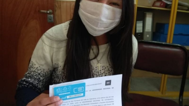 Se entregaron Becas de Conectividad en Santa María