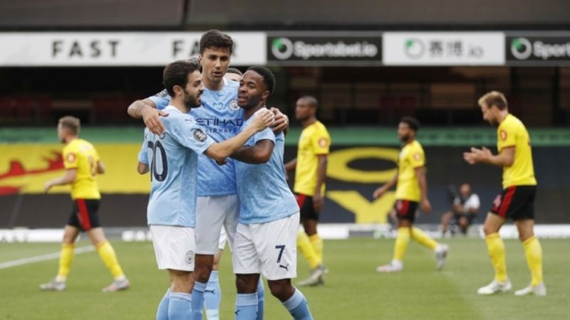 Arsenal sin Europa League y City vengó su salida de la FA Cup