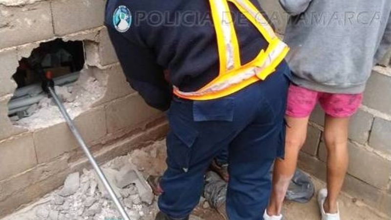 Menores hicieron un boquete para robar en una oficina pública