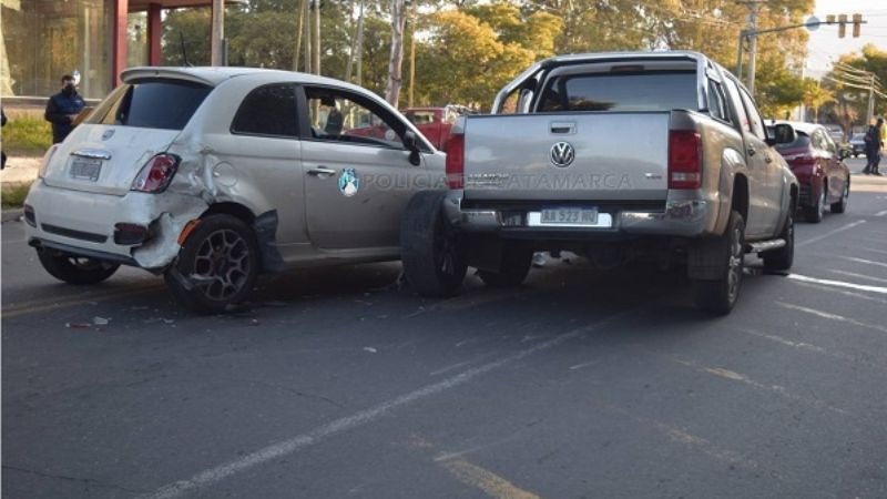 Cuantiosos daños materiales en un choque en cadena
