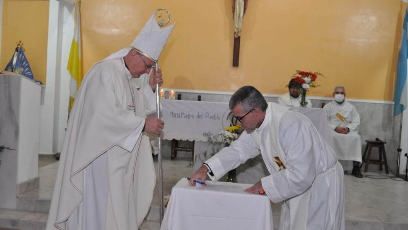 Asumió el nuevo párroco de San Pío X