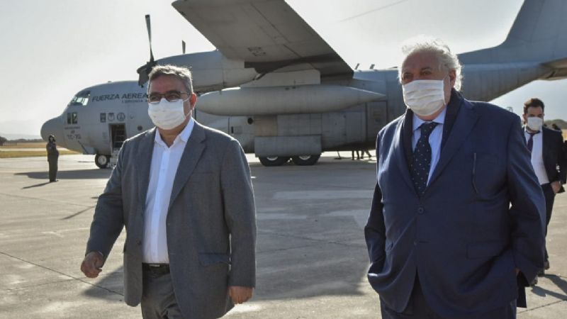 Raúl firmó convenios con los Ministerios de Salud y del Interior de la Nación