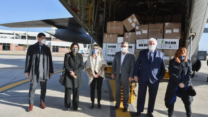 Raúl firmó convenios con los Ministerios de Salud y del Interior de la Nación