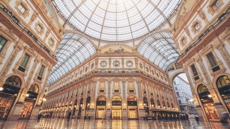 Puma presentó la nueva camiseta del Milan con diseño único