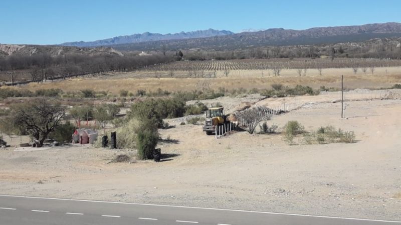 Empresa salteña construyó un acceso a su finca para eludir controles en Hualfín