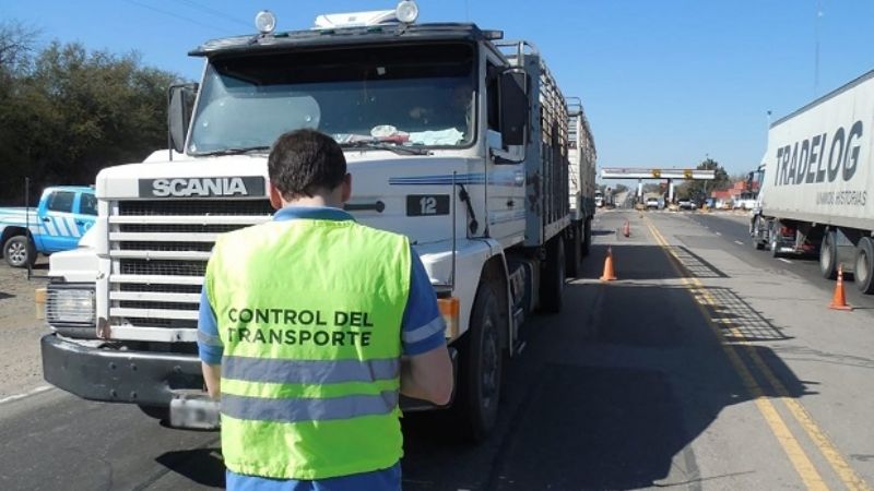 Otra polémica con un camionero que violó el protocolo