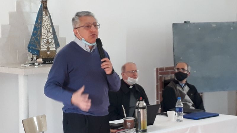 La Iglesia debatió sobre la reforma constitucional