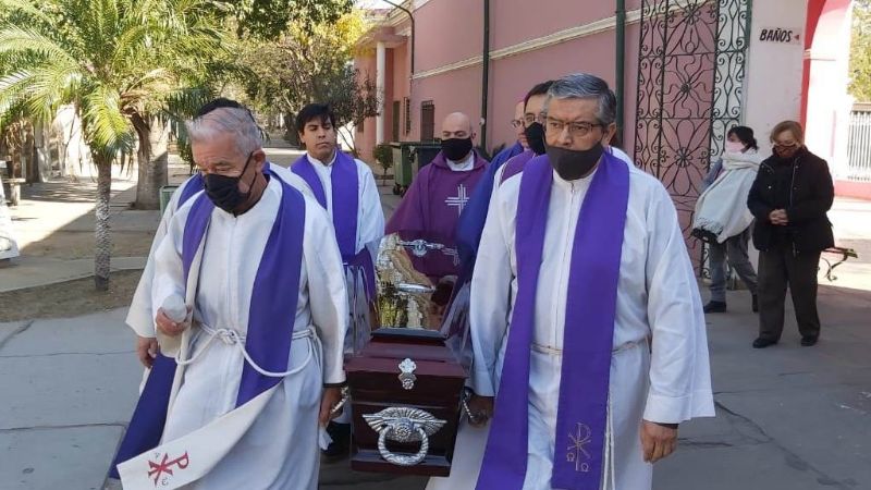 Los restos del Padre “Panchito” Rojas descansan en el panteón del clero