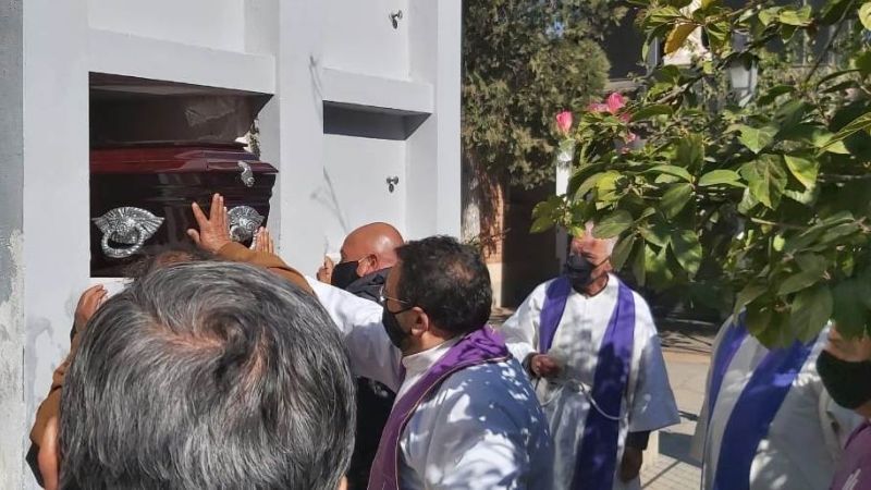 Los restos del Padre “Panchito” Rojas descansan en el panteón del clero