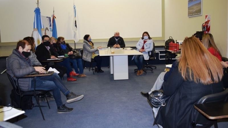 Nueva capacitación sobre violencia contra la mujer en Educación