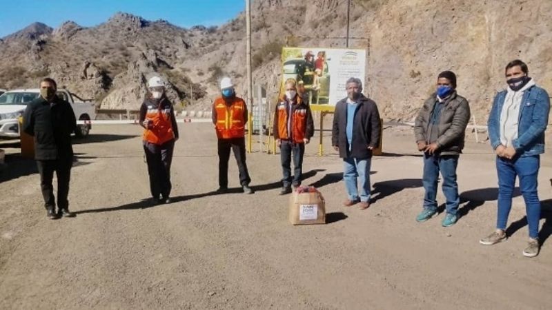 Entregan 180 estuches de autorescatadores