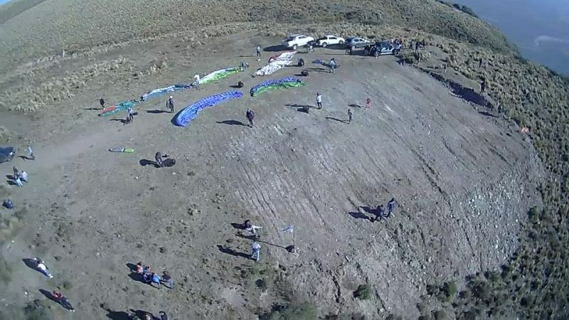 El parapente local tendrá su pista sintética en el cerro Ancasti
