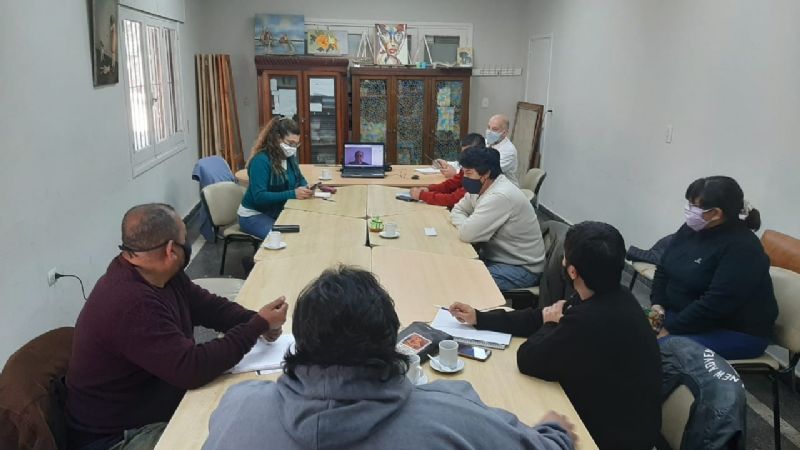 El programa UNCA+Cerca sigue trabajando de modo virtual