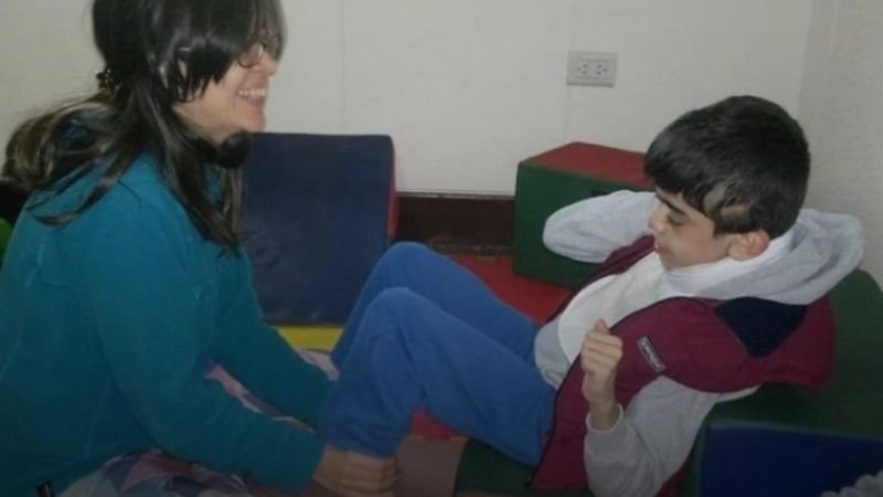 Milagro en la cuarentena: con parálisis cerebral logró caminar