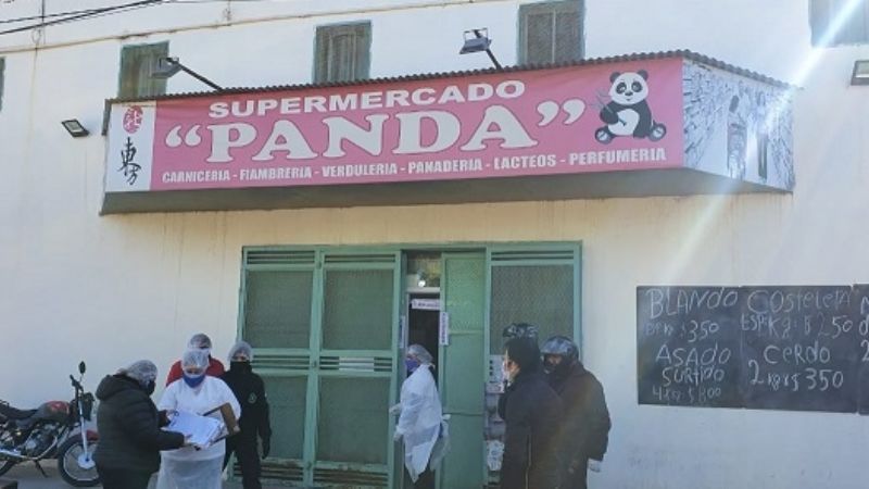 Clausuran supermercado en San Isidro