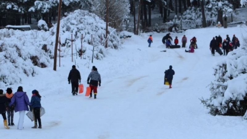 Murió un adolescente que se golpeó con un poste mientras realizaba culipatín