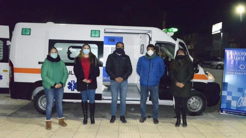 Sánchez entregó al hospital una ambulancia de alta complejidad