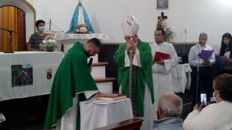 La comunidad de San Nicolás de Bari tiene nuevo párroco