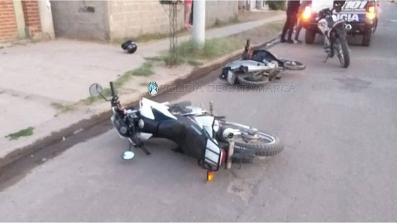 Persecución terminó con detenidos y una moto secuestrada
