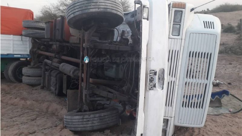 Volcó un camión cerca de Chumbicha