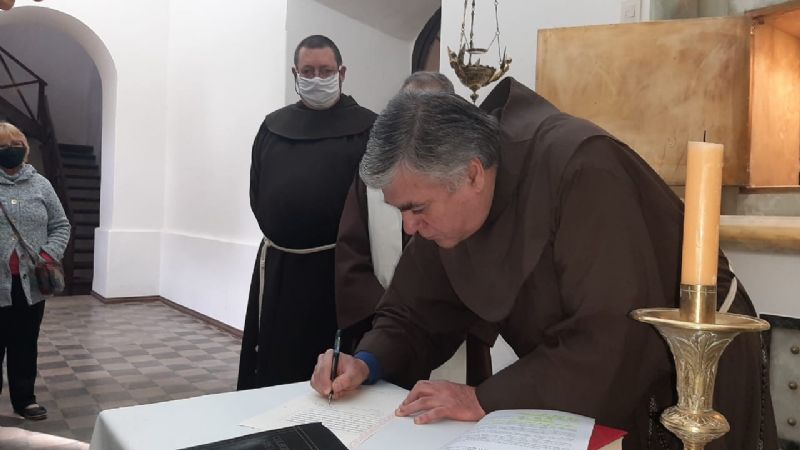 Celebran a Santa Clara de Asís en el Convento San Francisco