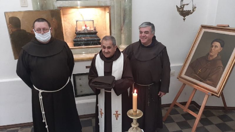Celebran a Santa Clara de Asís en el Convento San Francisco
