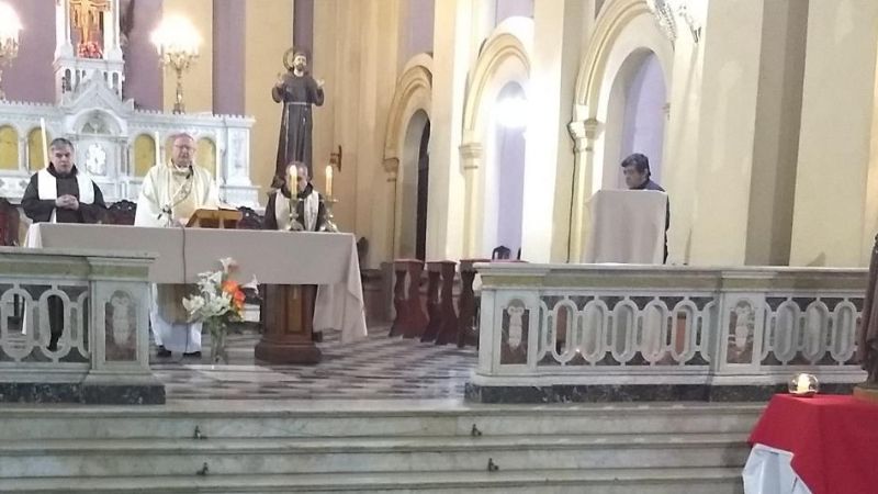 Celebran a Santa Clara de Asís en el Convento San Francisco