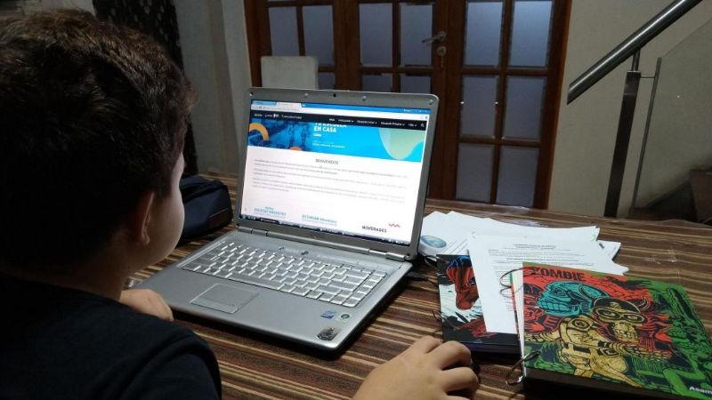 La otra cara de la educación virtual: un tercio de los chicos no tienen internet