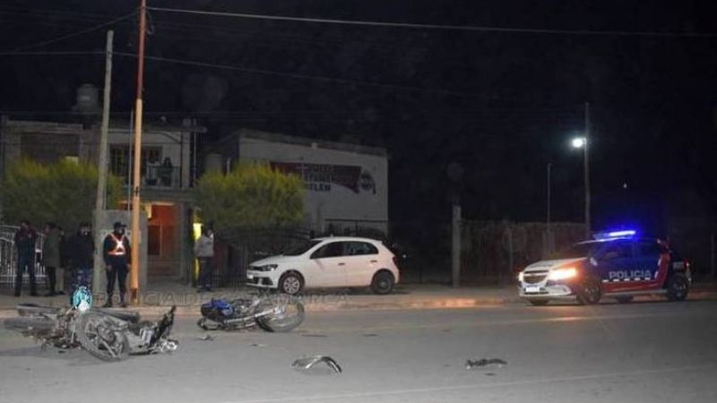 Fuerte choque de motos en Belén: dos jóvenes hospitalizados