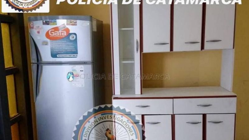 Recuperan una heladera y un modular robados