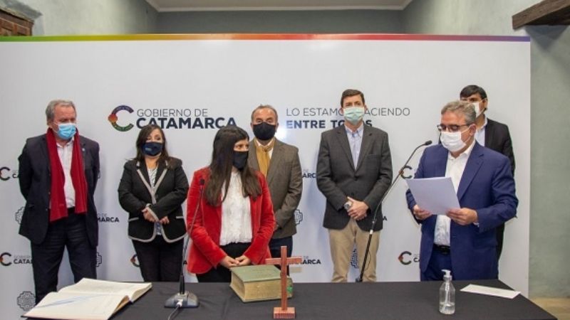 Jalil le tomó juramento a los nuevos funcionarios