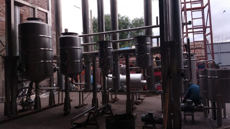 Llegó la concentradora de mosto a Tinogasta